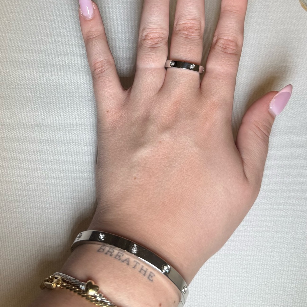 Silver Contemporary Watch Accessory - Picture 4 of 4